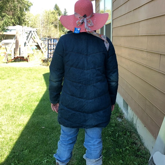 Long warm heavy material coat - Picture 4 of 5